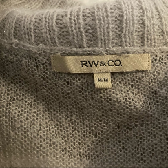 Rw &Co grey sweater - Picture 2 of 2